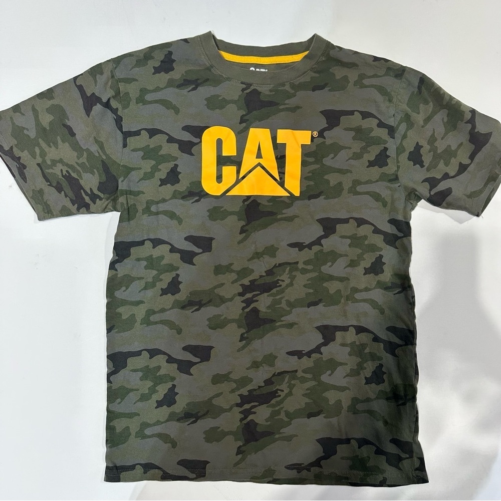Boys, cat camo T-shirt, size XL